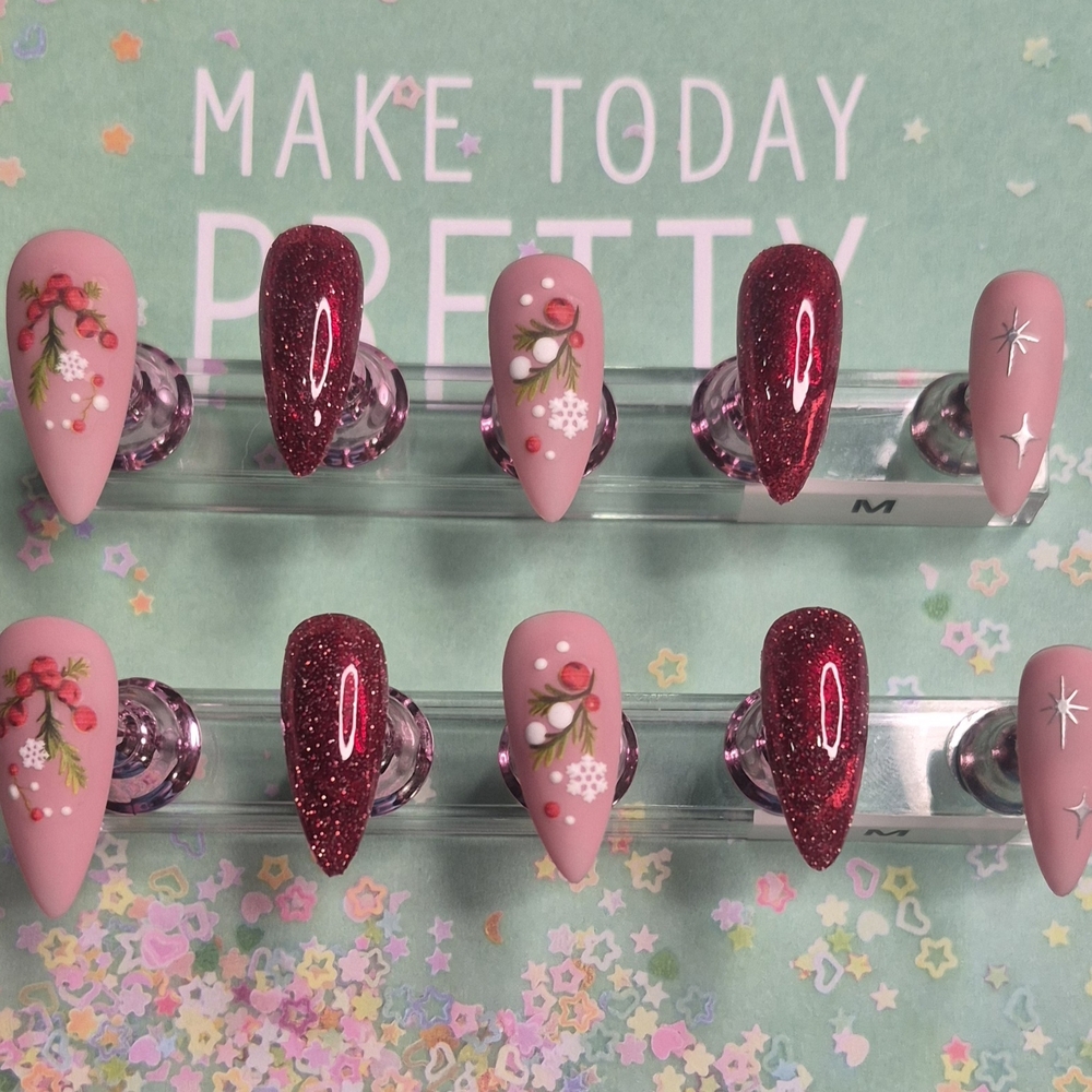 💋Press-On Nails Set - Pink and Red Glitter with Xmas Designs.
